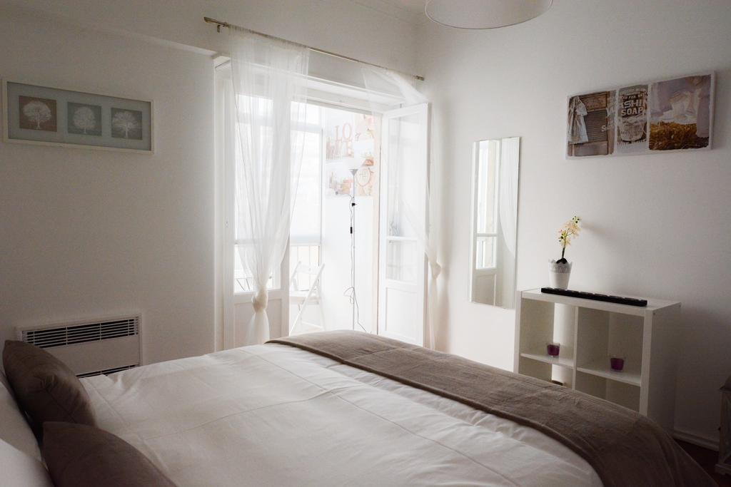 4U Lisbon Guesthouse Lisboa Phòng bức ảnh